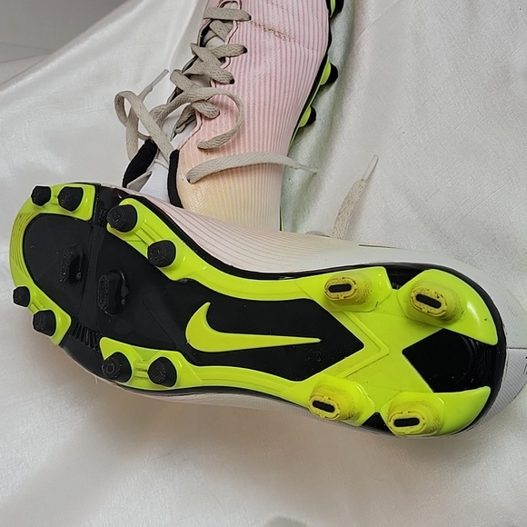 Nike Mercurial Cleats sz 8.5 - Picture 4 of 8